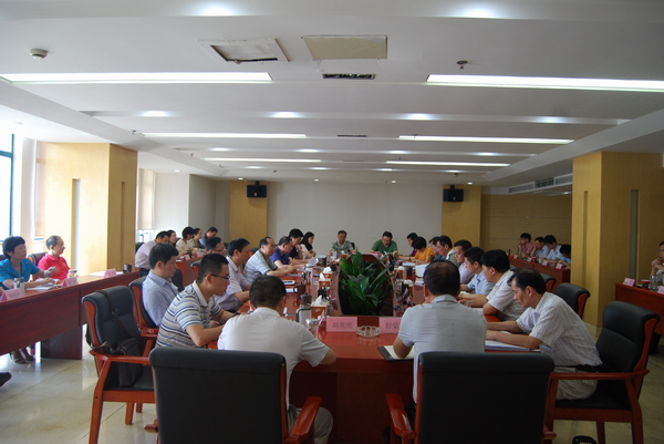 省公司召开直属（控股）公司2014年中事情座谈会 